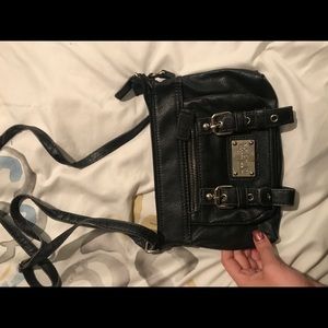 KENNETH COLE REACTION PURSE